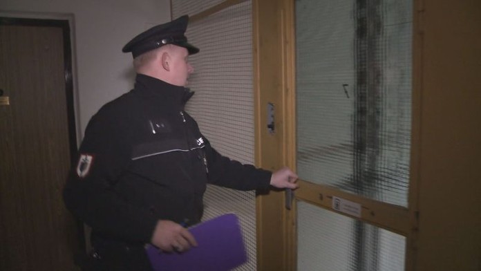 Mladík zemřel ve výtahové šachtě. Padal víc než šest pater!