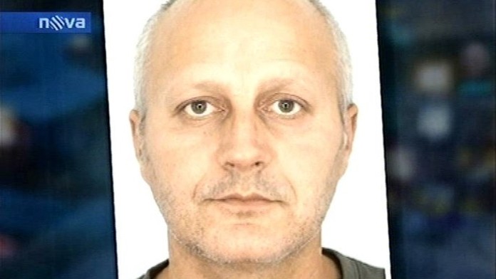Falešný dětský doktor osahával žačky. Byl zadržen při loupeži pošty