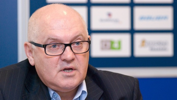 Manažeři extraligových klubů jednali šest hodin, Šulc o funkci nepřišel