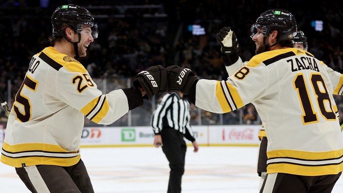 Turbulentních 24 hodin opory Bruins. Narození dítěte, pak gól v play-off