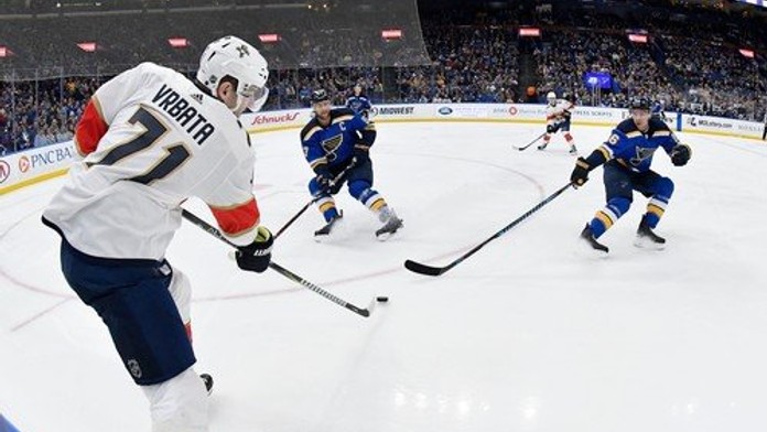 Vrbata nastoupil poprvé od Vánoc a hned se trefil! Gól dal i Rutta