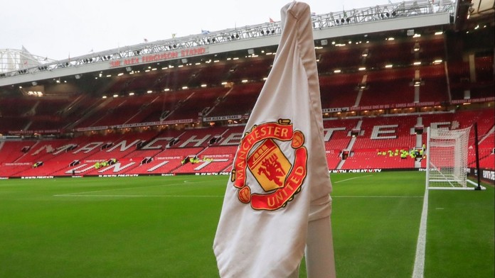 Myš na zápase Premier League. Fanoušci se vysmívají Manchesteru United