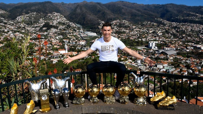 A kde je Messi? Ronaldo prozradil pět rivalů v anketě Zlatý míč