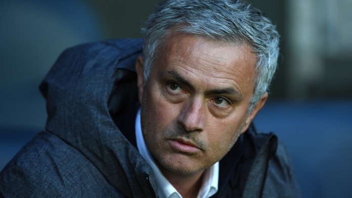 Mourinha zasáhla smrt! Trenérovi United zemřel milovaný otec