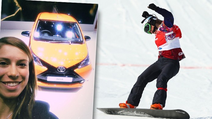 Samková si byla vybrat novou káru! V Ženevě na autosalonu jen zářila