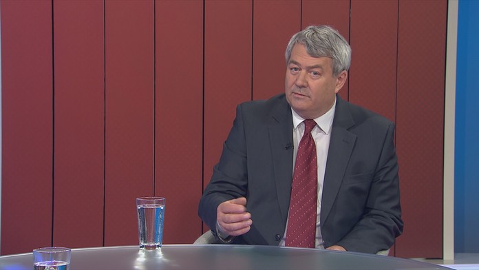 Pravdy a lži v předvolební debatě: Podívejte se, jak dopadl šéf KSČM