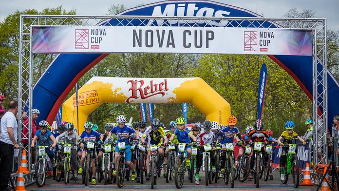 Úvodního závodu NOVA CUP se zúčastnilo bezmála 900 cyklistů!