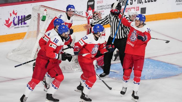Jedenáct stříbrných juniorů nominováno na kemp NHL, Šalé zatím nepotvrzen