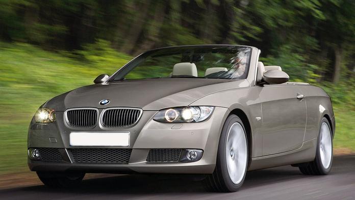 Majitel si sám vypátral luxusní auto. Policistům ho ukradli znovu