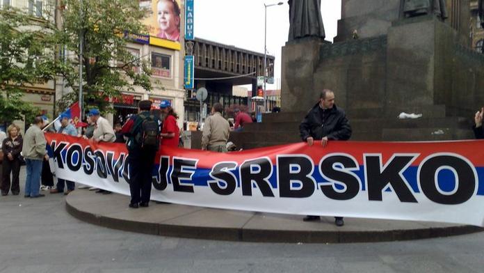Kosovo je Srbsko, křičeli demonstranti