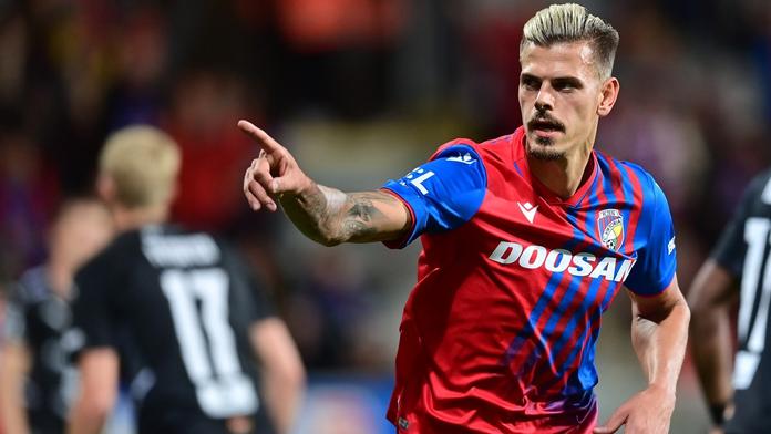 Plzeň si v klidu poradila s Baníkem. Řezníček sestřelil Pardubice hattrickem