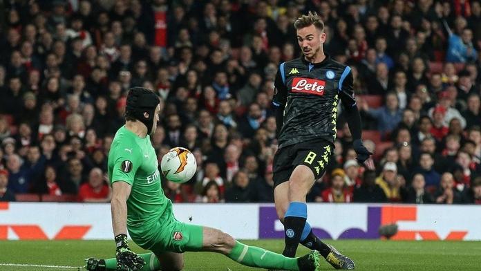 Čech je v podivné sestavě kola. A co hráči Slavie nebo Chelsea?