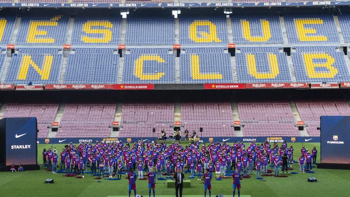 Barcelona představila nové dresy. Jejich vzhled vás možná překvapí