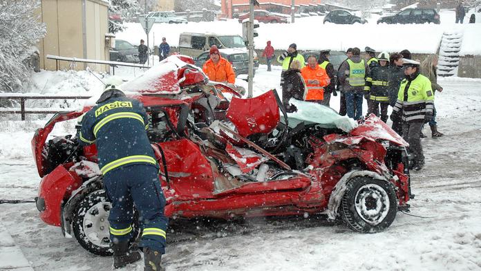 Hromadná nehoda zablokovala dálnici. Srazilo se 41 aut!