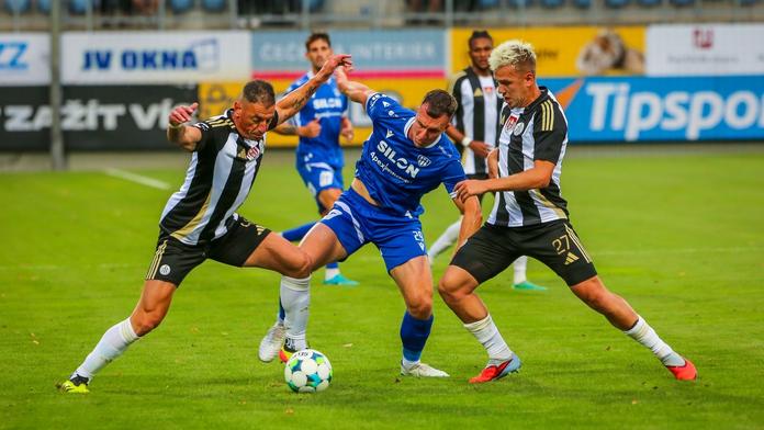 Dynamo shání manažera A-týmu netradičně. Pozici nabízí veřejnosti