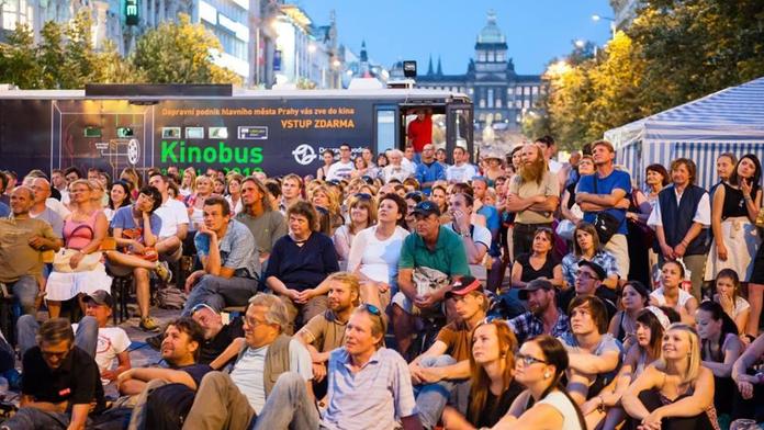 Kinobus DPP vyjede na své turné letos již podesáté!