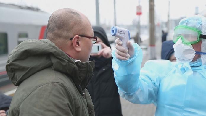 Strach z epidemie koronaviru: Do Číny létaly statisíce Evropanů ročně!