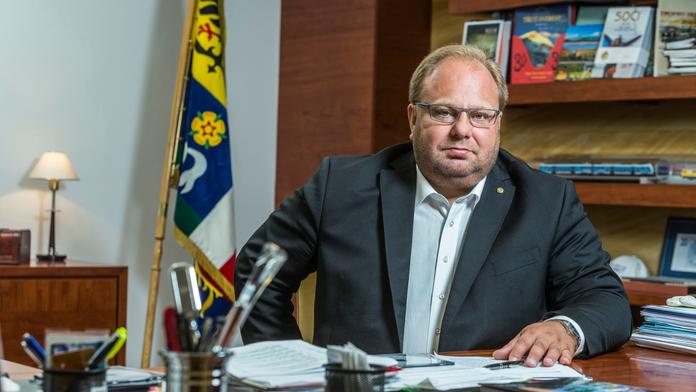 Hejtman Novák: Proti prodeji nemocnic a za horníky z OKD