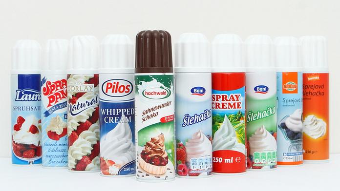 VELKÝ TEST ŠLEHAČEK ve spreji: Kde je smetana a kde jen voda s tukem?