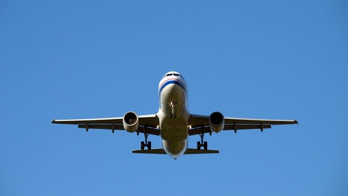 České letadlo muselo nouzově přistát. V kabině klesl tlak