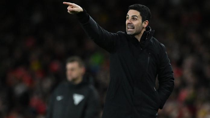 Zprávy o mém konci v Arsenalu jsou lži. Nemůžu tomu uvěřit, rozčiluje se Arteta