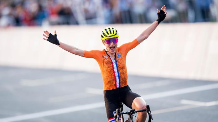 Nevídaná nepozornost! Cyklistka slavila zlato, ale předčasně