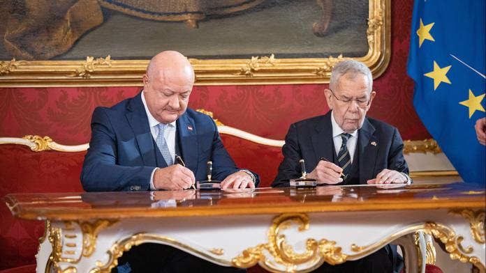 Christian Stocker a Alexander Van der Bellen