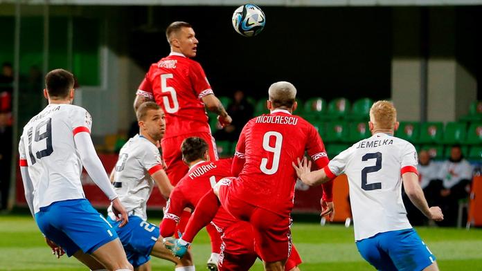 Po euforii přišel pád. Čeští fotbalisté se protrápili k remíze 0:0 s Moldavskem