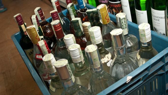 Další otrava alkoholem v Rusku. Zemřelo 18 lidí