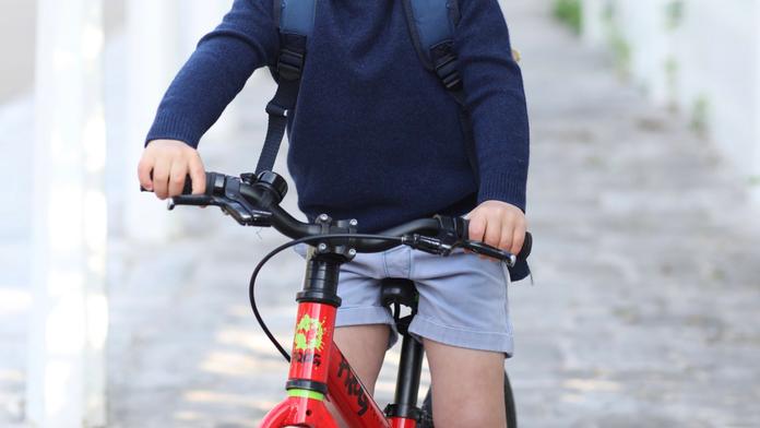 Princ Louis slaví třetí narozeniny! Kate zveřejnila novou fotku
