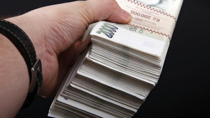 Peníze za NIC! Záhadný Honza rozdává 10 MILIONŮ! Peníze dá i vám! Stačí málo...