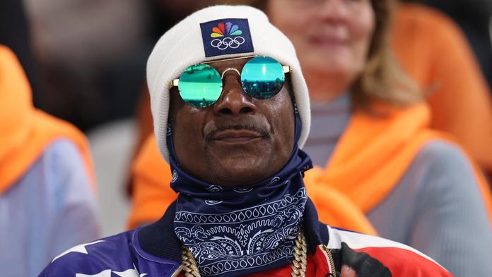 Trapas Snoop Dogga na OH. Nefungovala mu karta, nakonec platil vstupenkami