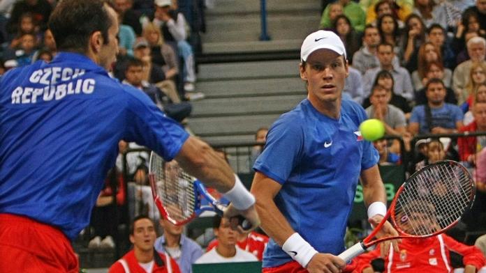 Češi vedou po čtyřhře bitvu o Davis Cup 2:1! Djokovič odešel