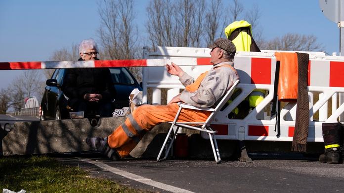 Láska nezná hranice! Kvete i v období pandemie koronaviru