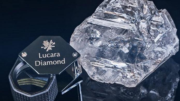 V Botswaně našli obrovský diamant: Neuvěříte, kolik váží!