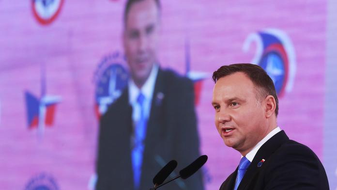 Polský prezident Duda má Covid-19. V karanténě je i jeho mluvčí