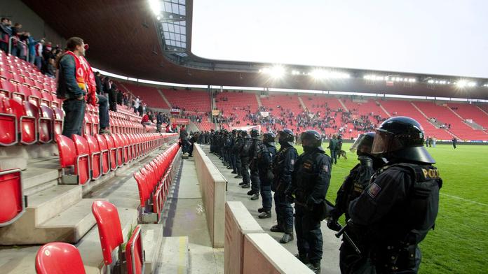 Eden se připravuje na nápor fanoušků. Na místě budou stovky policistů