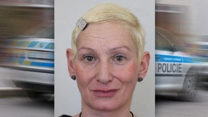 Maminka doma nechala čtyři děti a odjela! Slehla se po ní zem