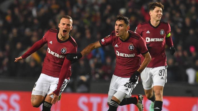 Sparta má před derby čtyřbodový náskok. Vyhrála i na Slovácku