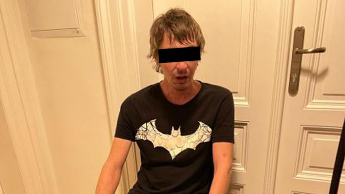 Filip pomohl promrzlému muži. Ten o pár dní později zemřel. Policie neví, kdo to byl
