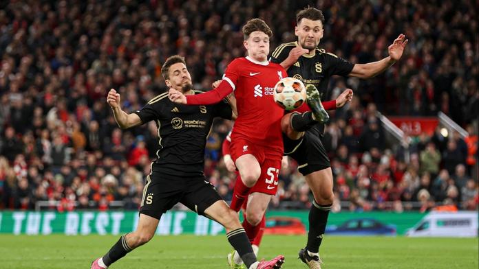 Tak slabý tým, jako je Sparta, je těžké si vybavit, píší britská média