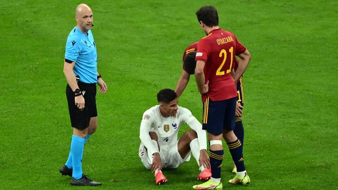 Kalamita v obraně Manchesteru United! Zranil se další reprezentační stoper