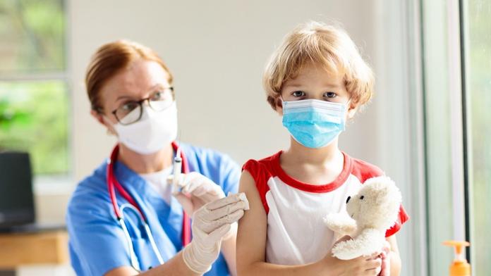 Evropou se šíří nebezpečná nemoc. Zasaženým dětem hrozí karanténa