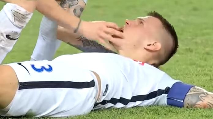 Rána do obličeje, pak děsivý pohled: Škrtel jen bezvládně ležel!
