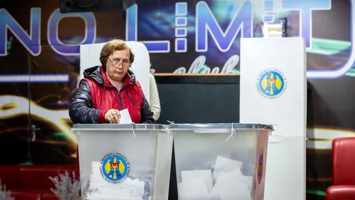 Moldavsko si odhlasovalo vstup do EU. Do poslední chvíle nebylo rozhodnuto