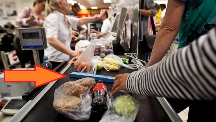 Záhadné pravidlo supermarketu: Kdo má právo sahat na žbrblo?