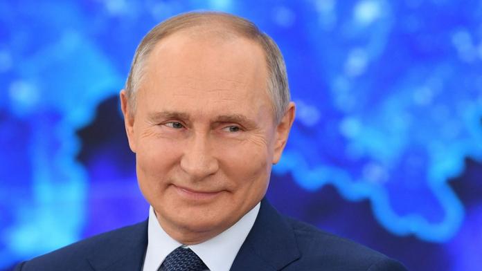 Peskov objasnil záhadu s dvojníky. S Putinem je jen těžké udržet krok, tvrdí