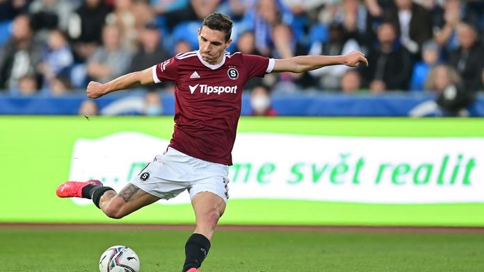 Postup není daleko, čekáme agresivní hru, říká Pavelka před Rangers
