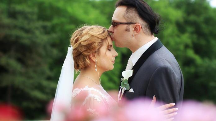 Hvězda Novy se vdala! Kráska řekla ANO na zámku Zbiroh