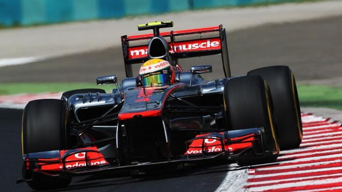 Hamilton vyhrál kvalifikaci, Schumacher vyhořel